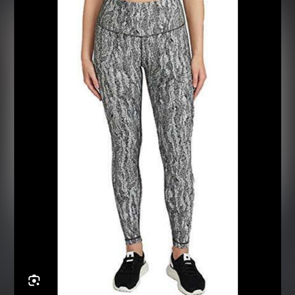 Kirkland Women's Active Tight Legging Black/White Marble High-Rise Pants